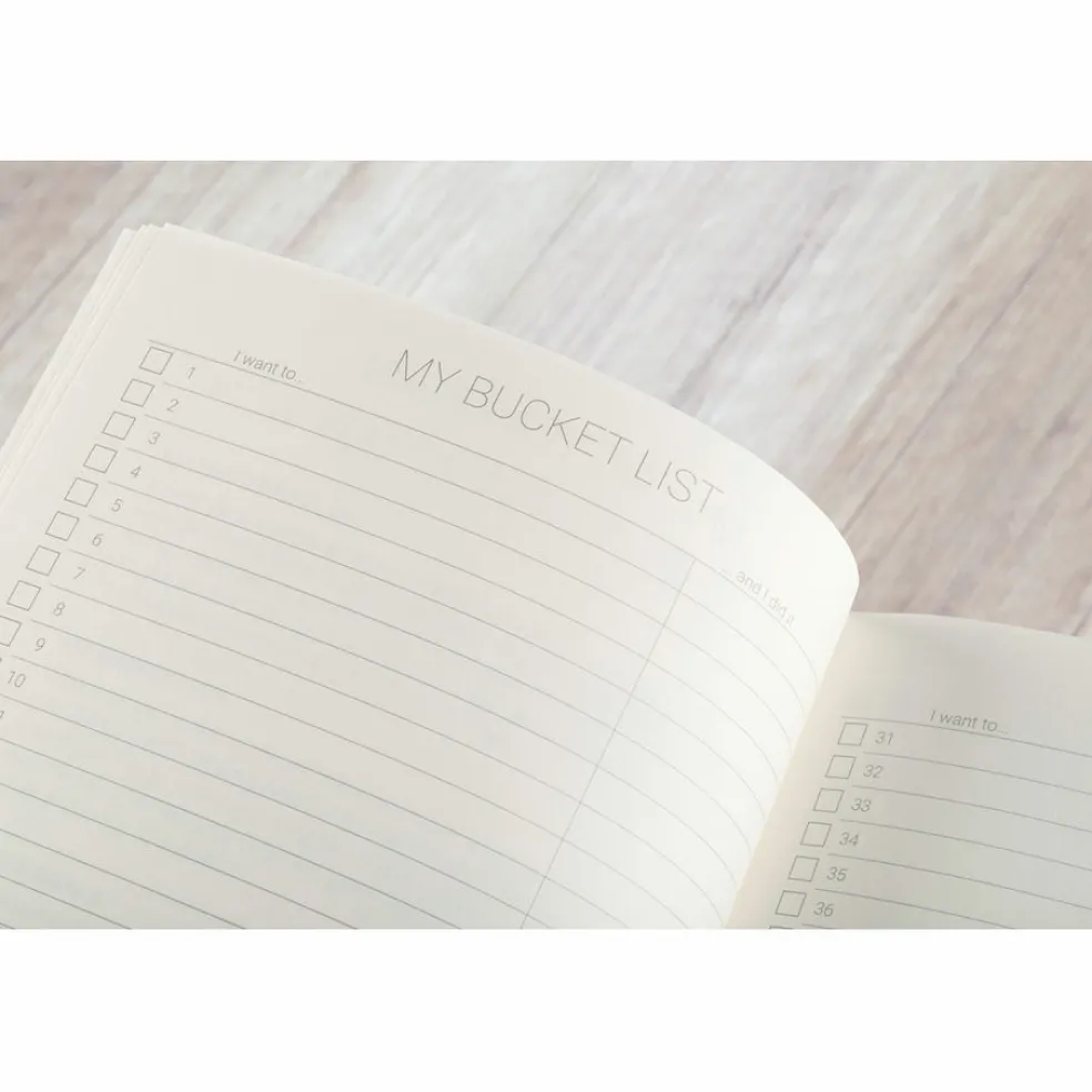 5 year diary A5 Transparent Black 5 vuoden päiväkirja Paperstyle